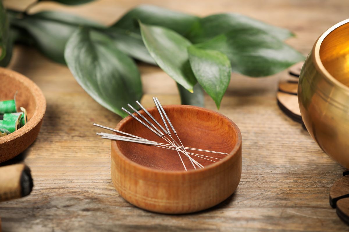 About Page - Wooden Bowl with Needles